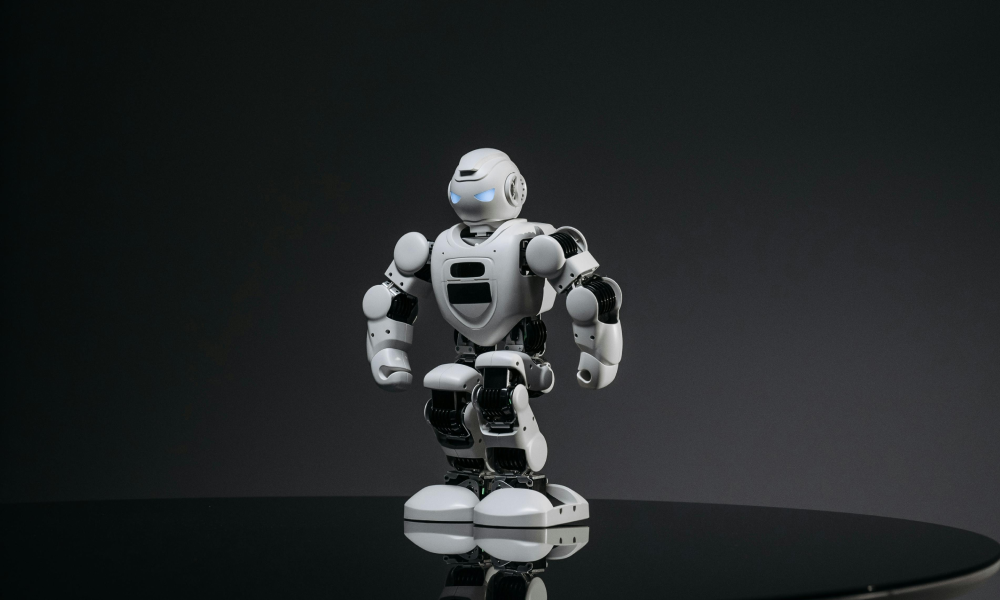 intelligent educational robot accompanies children in learning